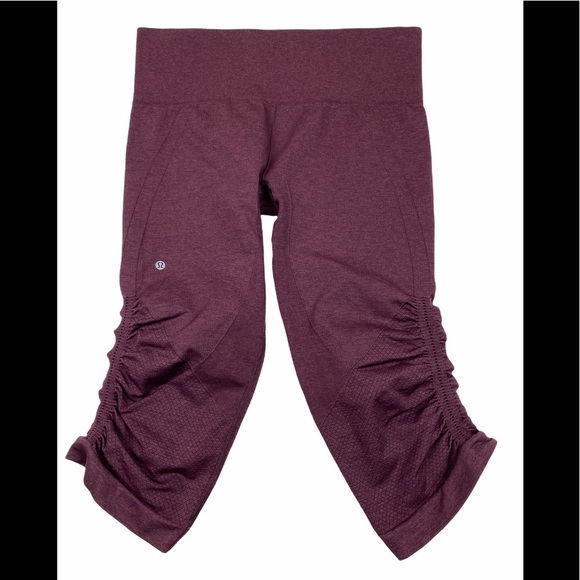 Lululemon In The Flow Crops 8 - Picture 2 of 3